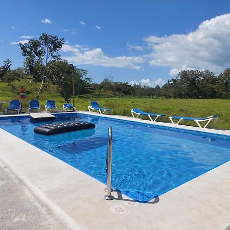 Residencia Las Brisas Griegas Quepos Ngoại thất bức ảnh