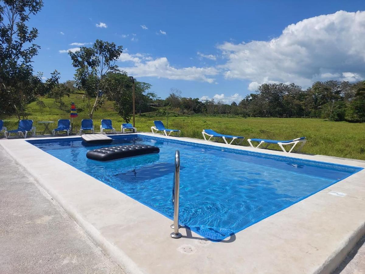 Residencia Las Brisas Griegas Quepos Ngoại thất bức ảnh