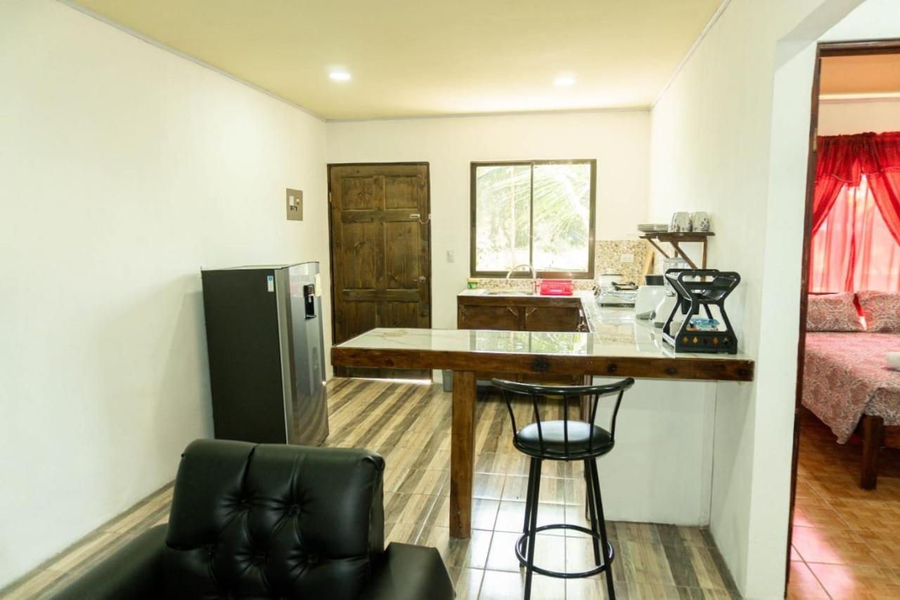 Residencia Las Brisas Griegas Quepos Ngoại thất bức ảnh