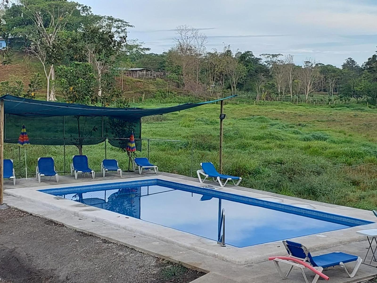 Residencia Las Brisas Griegas Quepos Ngoại thất bức ảnh
